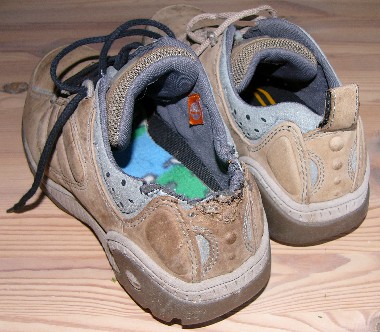Zerfressene Wanderschuhe